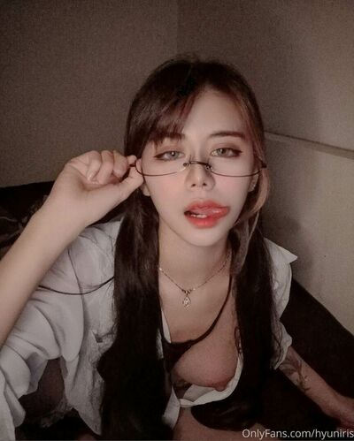 Hyuniris