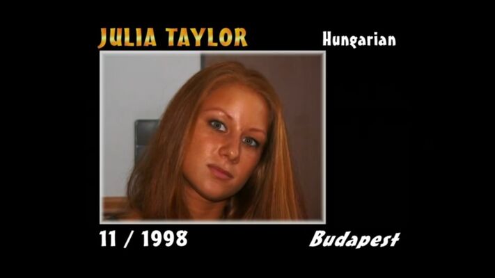 Julia-taylor