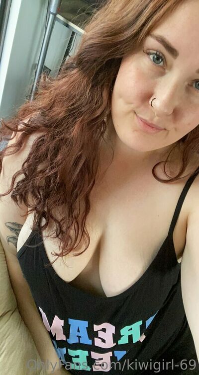 Kiwigirl-69