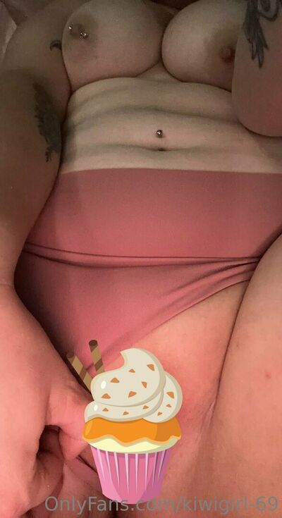 Kiwigirl-69