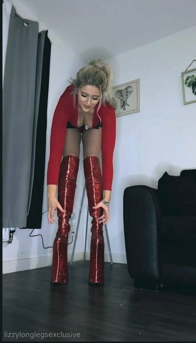 Lizzylonglegs27