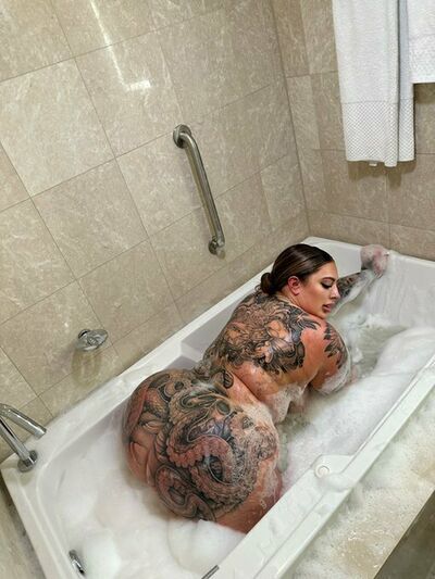 Missthickntatted