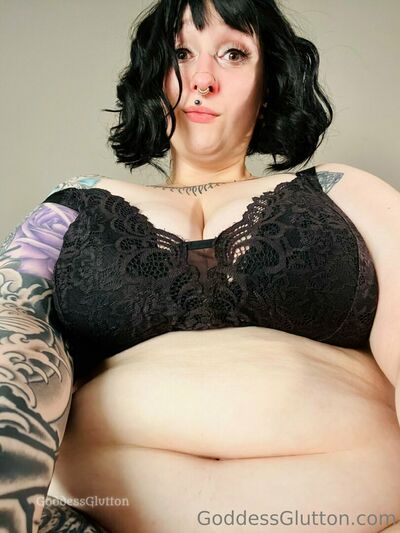 Mommyglutton