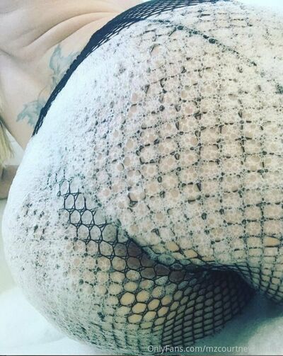 Mzcourtneycummz