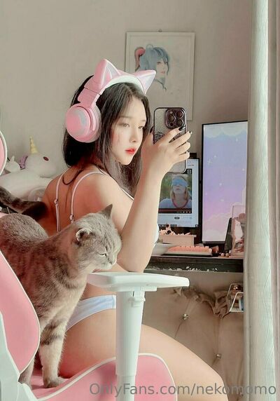 Nekomomo