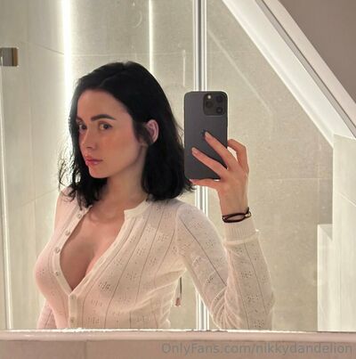 Nikkydandelion