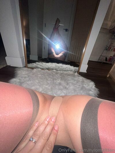 Nylonskitten