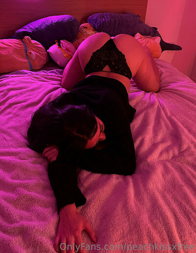 Peachkissxfree
