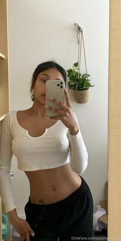 Peachyneeshx