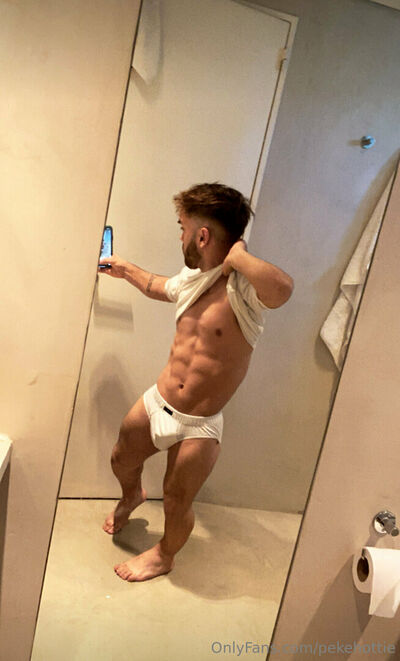 Pekehottie