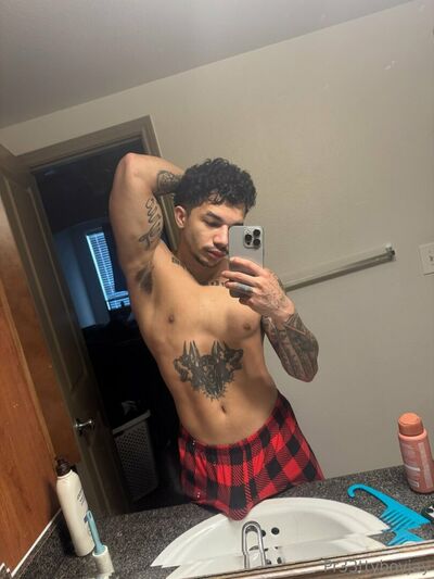 Pr33ttyboyjay