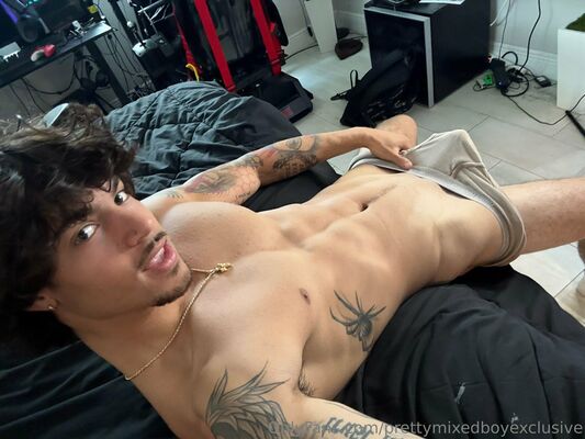 Prettymixedboyexclusive