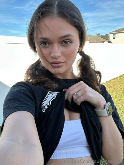 Queensass25