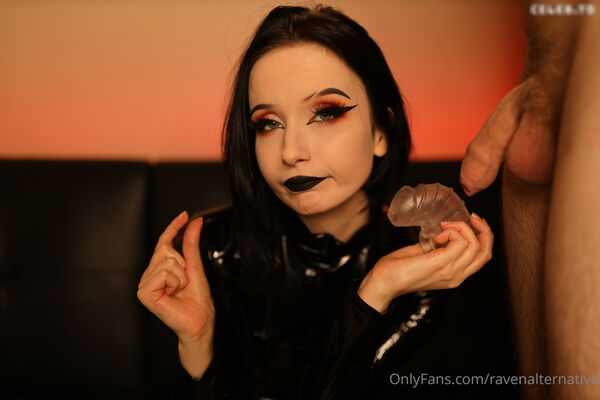 Ravenalternative