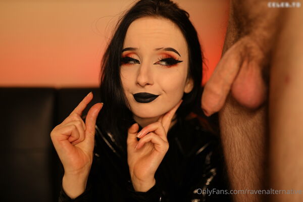 Ravenalternative
