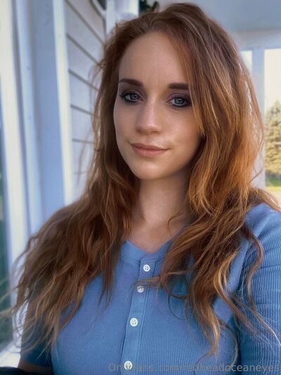 Redheadoceaneyes