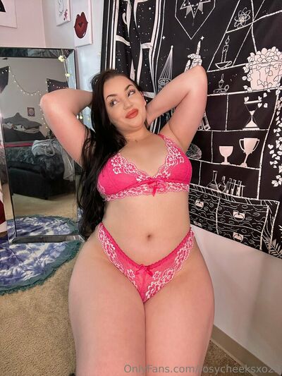 Rosycheeksxo23