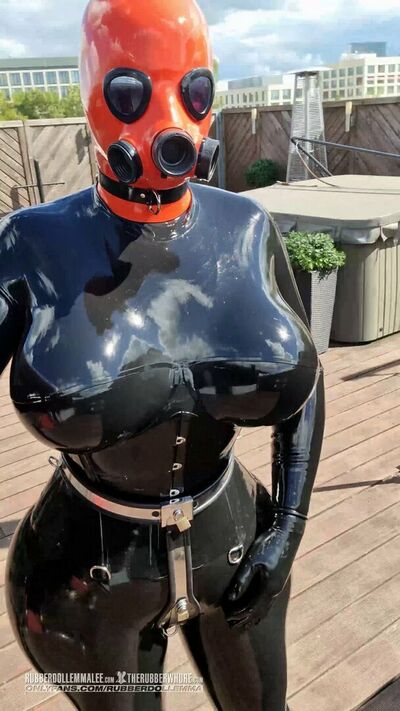 Rubberdollemma