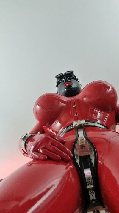 Rubberdollemma