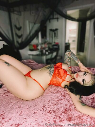 Spookyxpeach