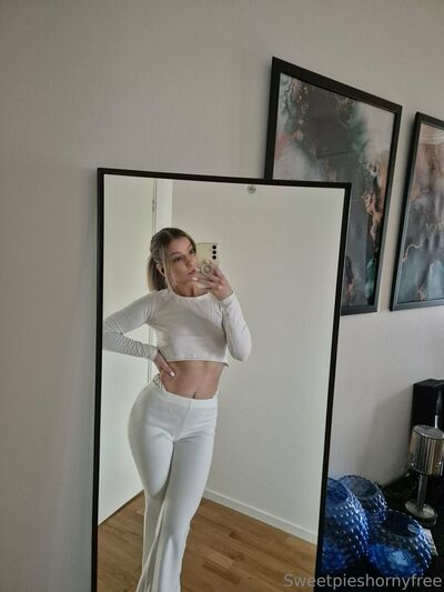 Sweetpieshornyfree