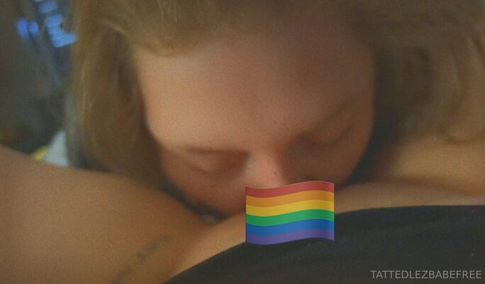 Tattedlezbabefree