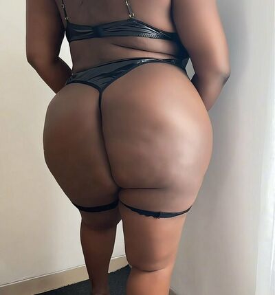 Thatbootythox