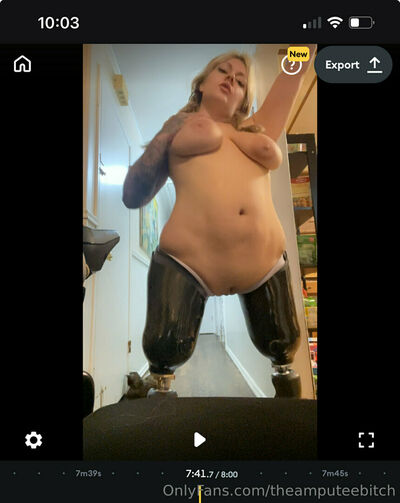 Theamputeebitch