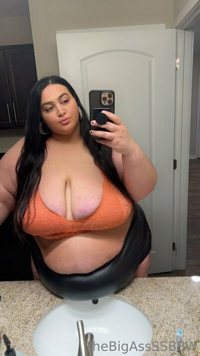 Thebigassssbbw1