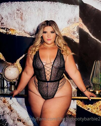 Thebigbootybarbie2