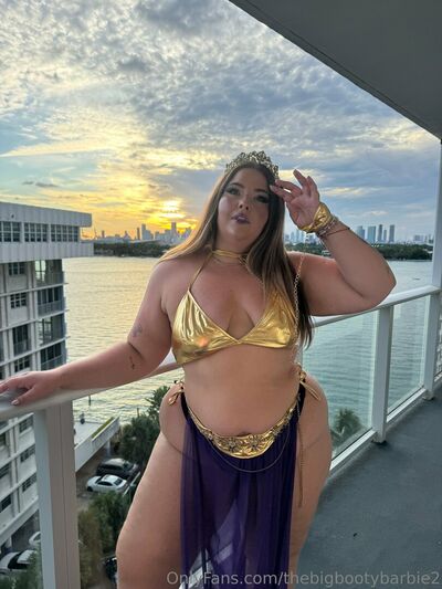 Thebigbootybarbie2