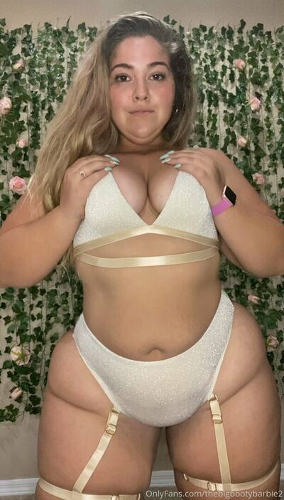Thebigbootybarbie2