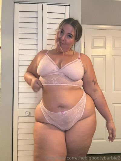 Thebigbootybarbie2