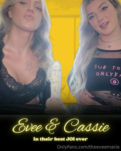 Theeveemarie