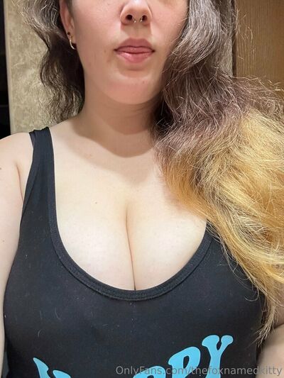 Thefoxnamedkitty