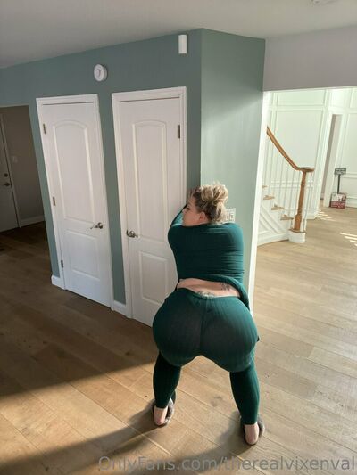 Therealvixenval