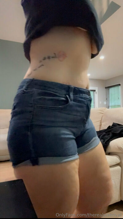 Therealvixenval