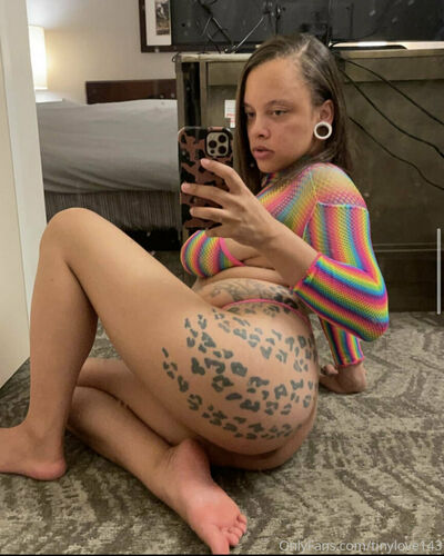 Tinylove143