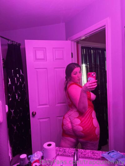 Trapqueenary