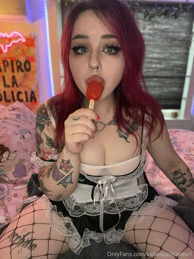 Vanessastrawbe1