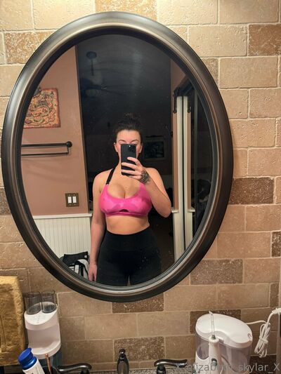Xelizabethskylarx