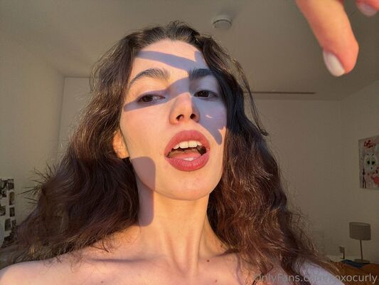 Xoxocurly