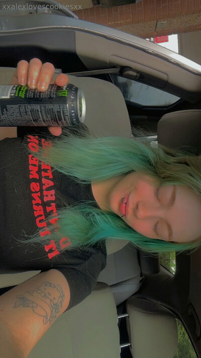 Xxalexlovescookiesxx