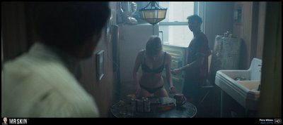 Флора Уайлдс