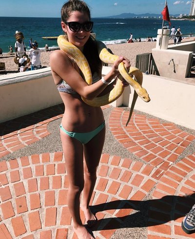 Наташа Калис