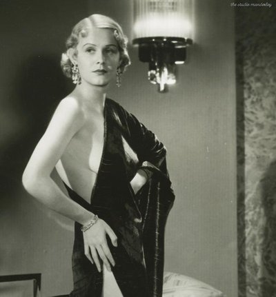 Глория Стюарт