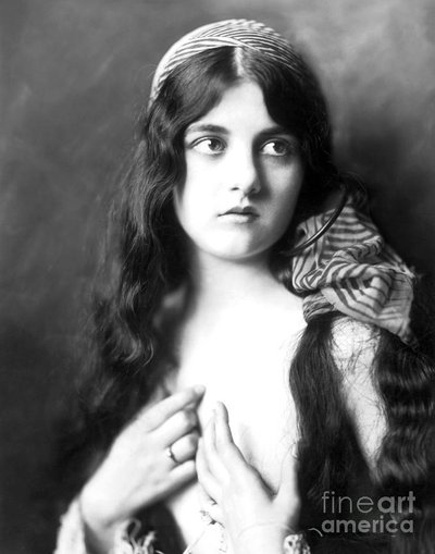 Вирджиния Биддл