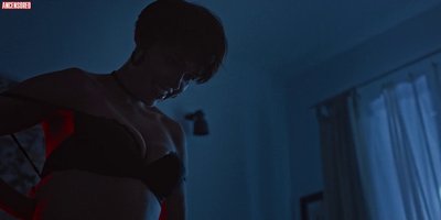 Агги К. Адамс