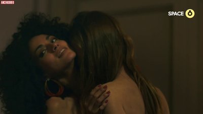 Натали Льянос