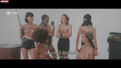 Николь Мерседес Мюллер